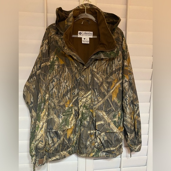 Columbia Other - Columbia Men’s hunting camo jacket with hood size Large Excellent Condition!